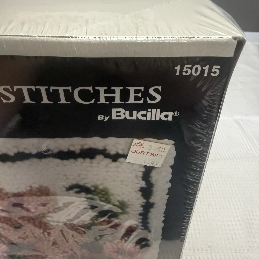 Vintage 1990 Sealed Bucilla 15015 Bunny Rabbit Latch Hook Pillow Tapestry Craft‎